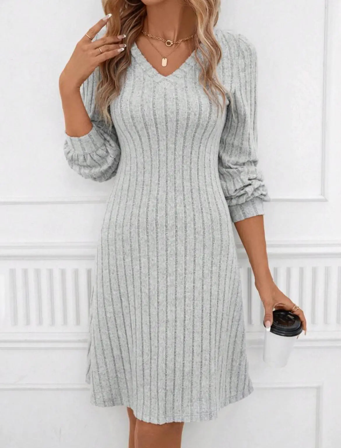 Women's V-neck Long-sleeved Loose Knitted Dress